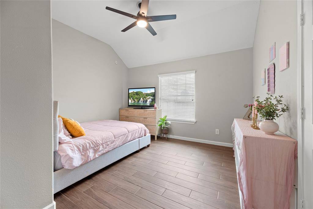 16522 Bluff Springs Drive, Houston, TX 77095