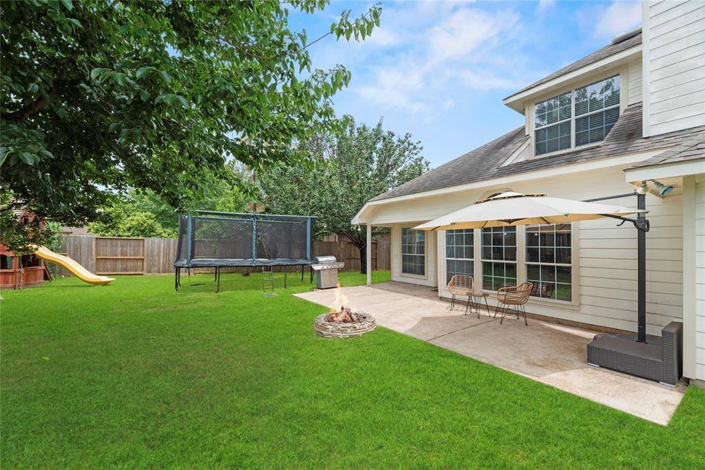 16522 Bluff Springs Drive, Houston, TX 77095