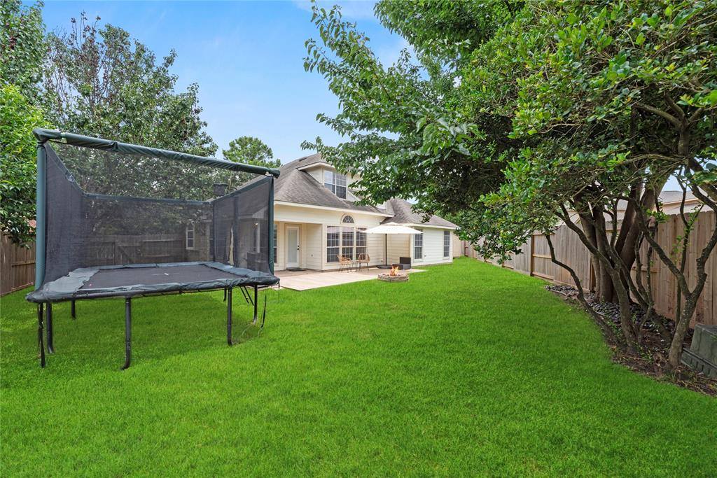 16522 Bluff Springs Drive, Houston, TX 77095