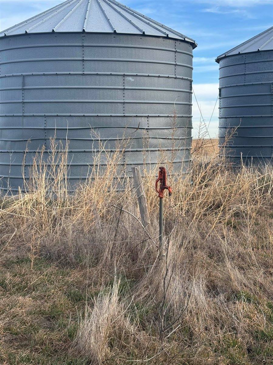 35054 Road 746, Elsie, NE 69134