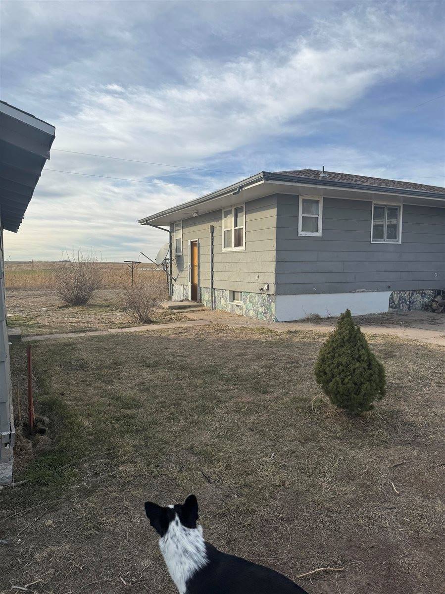 35054 Road 746, Elsie, NE 69134
