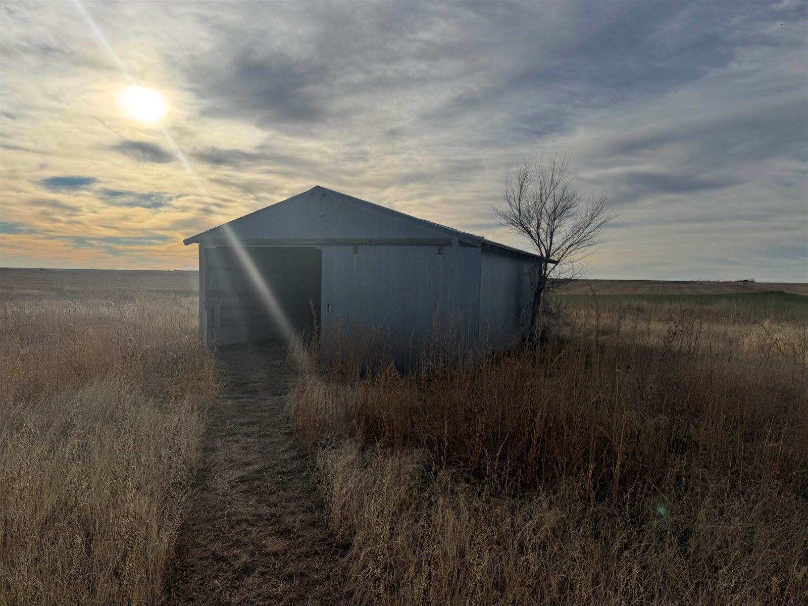 35054 Road 746, Elsie, NE 69134