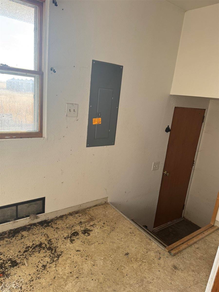 35054 Road 746, Elsie, NE 69134