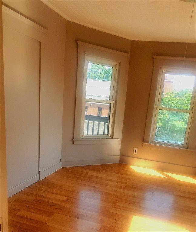 10 Monroe, Springfield, MA 01109
