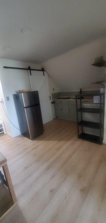 10 Monroe, Springfield, MA 01109