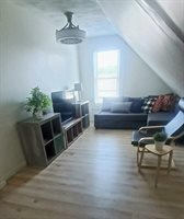 10 Monroe, Springfield, MA 01109
