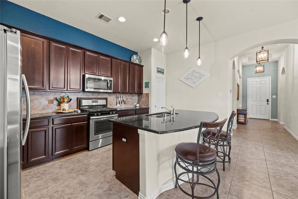 20206 Fossil Valley Lane, Cypress, TX 77433