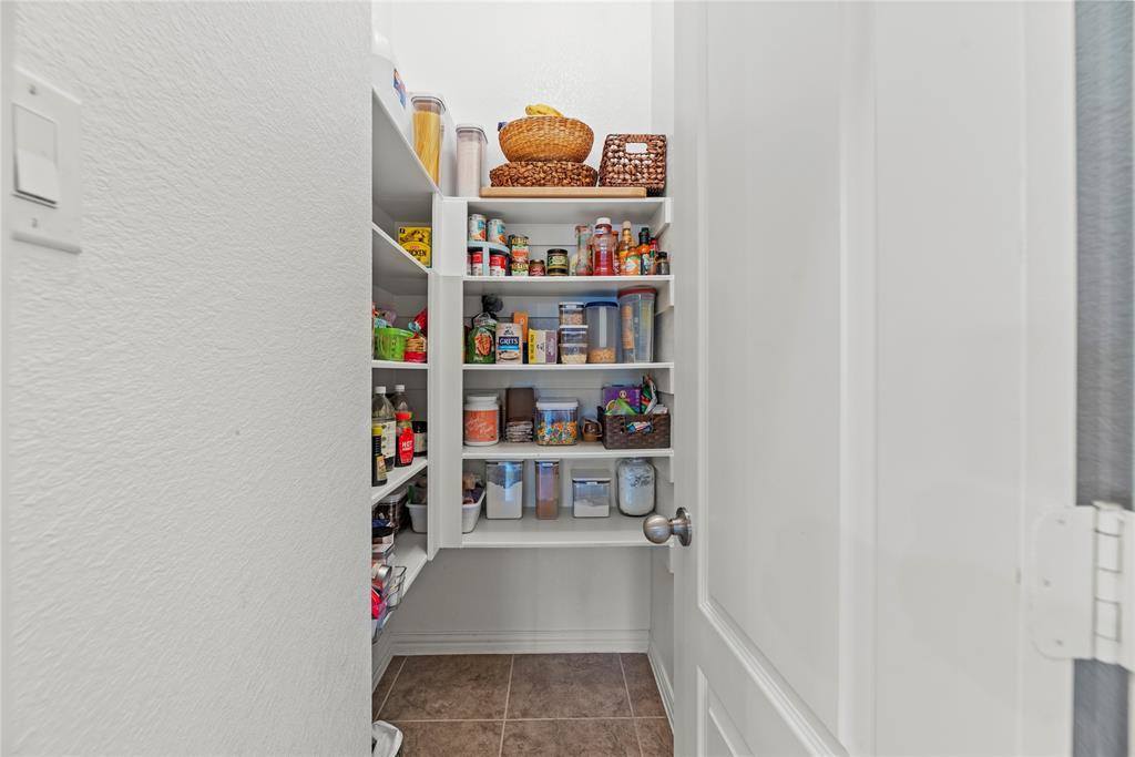 20206 Fossil Valley Lane, Cypress, TX 77433