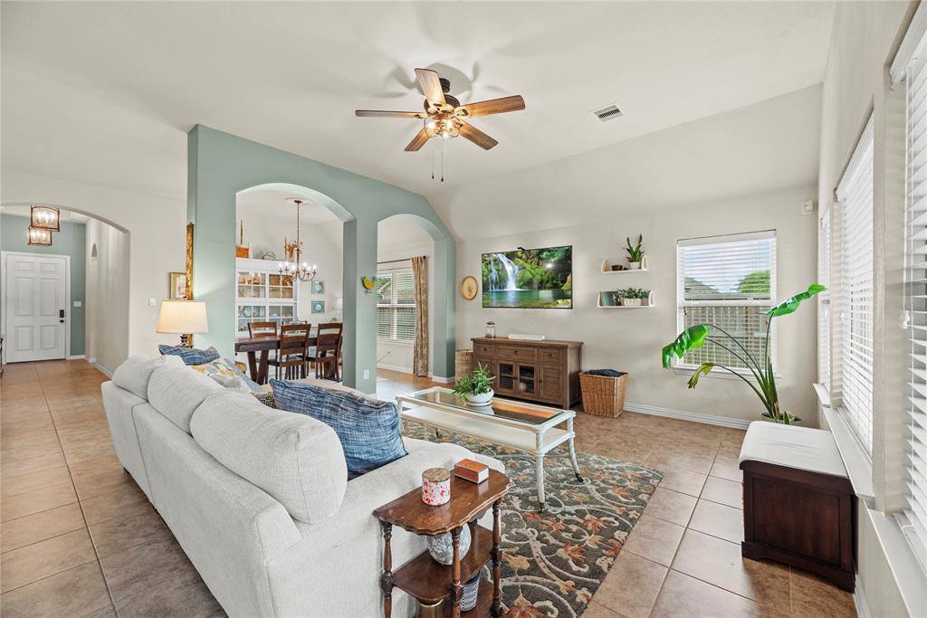 20206 Fossil Valley Lane, Cypress, TX 77433