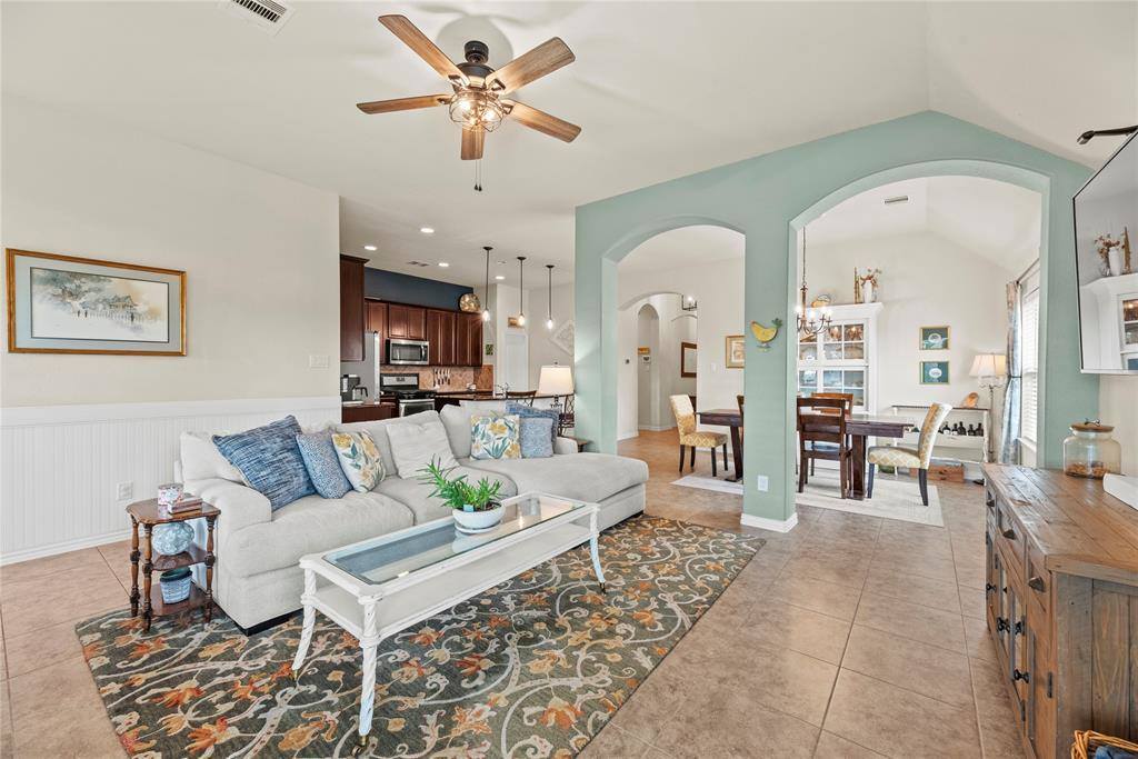 20206 Fossil Valley Lane, Cypress, TX 77433