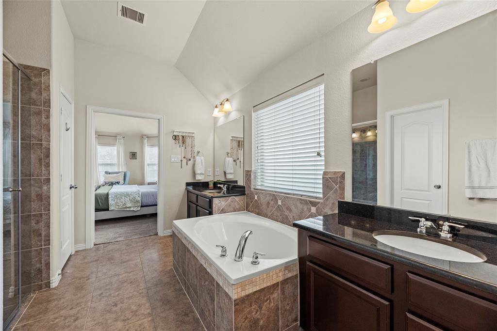 20206 Fossil Valley Lane, Cypress, TX 77433