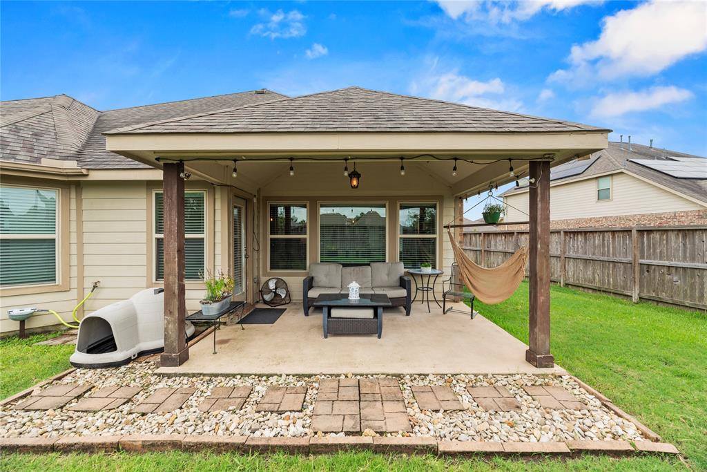 20206 Fossil Valley Lane, Cypress, TX 77433