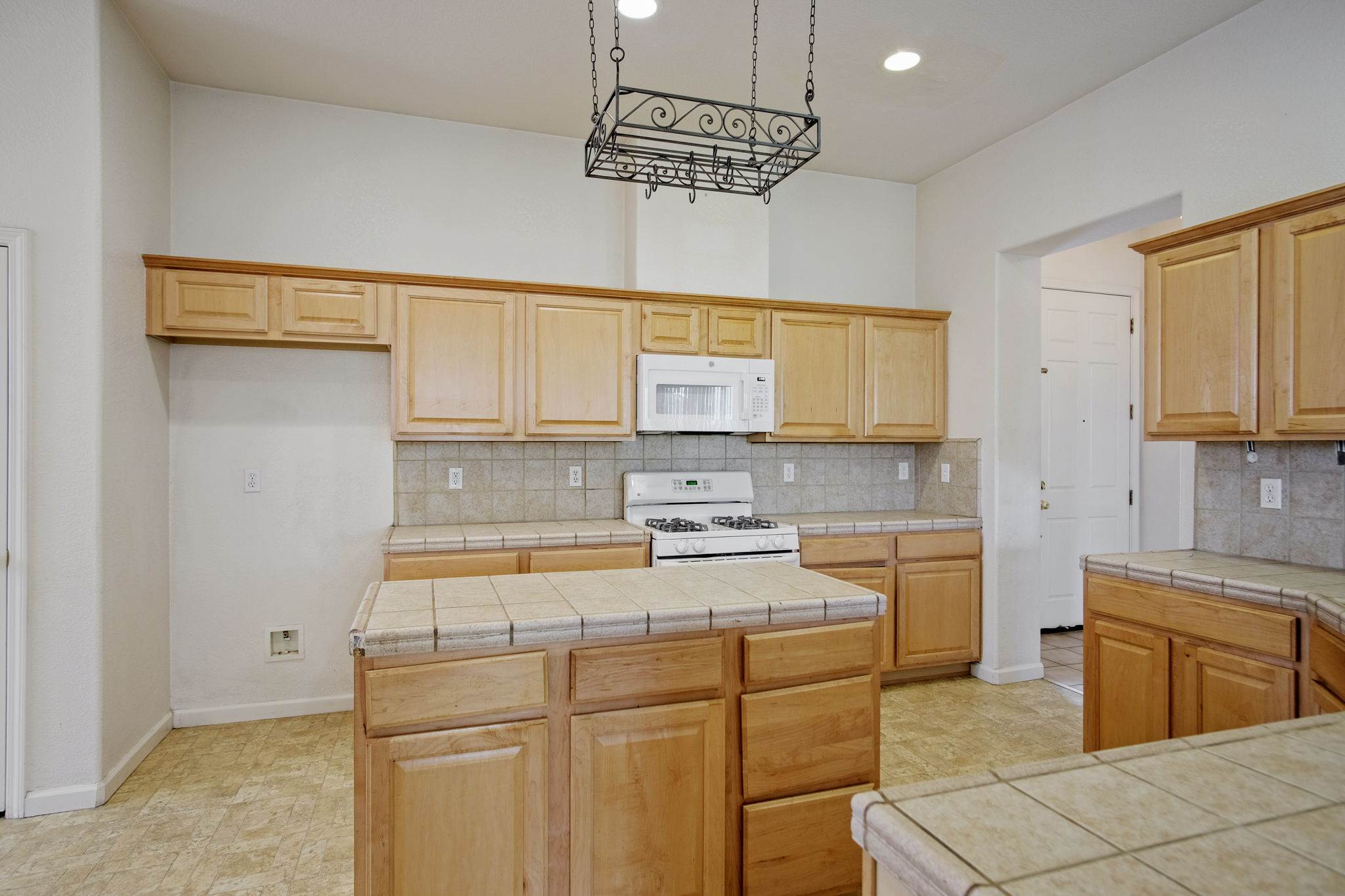 519 Chandler Court, Livingston, CA 95334