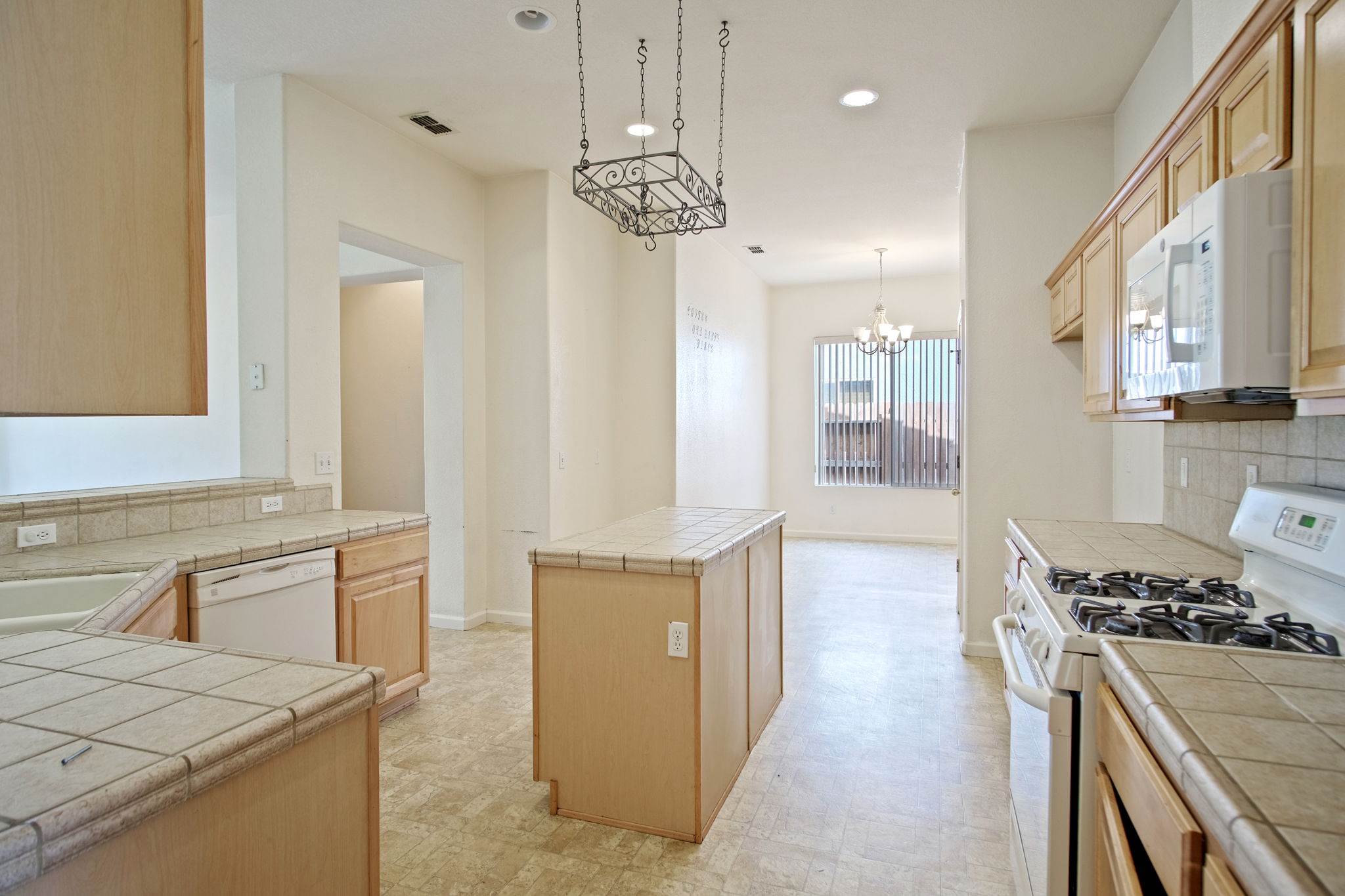 519 Chandler Court, Livingston, CA 95334