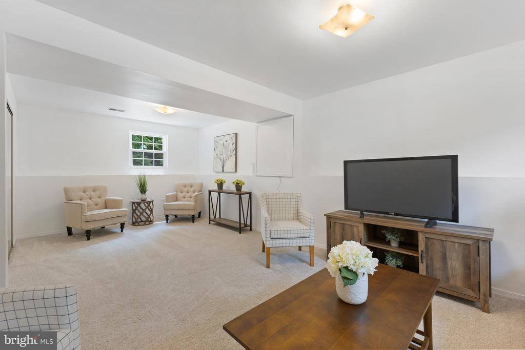 2213 Holly Oak Court, Waldorf, MD 20601