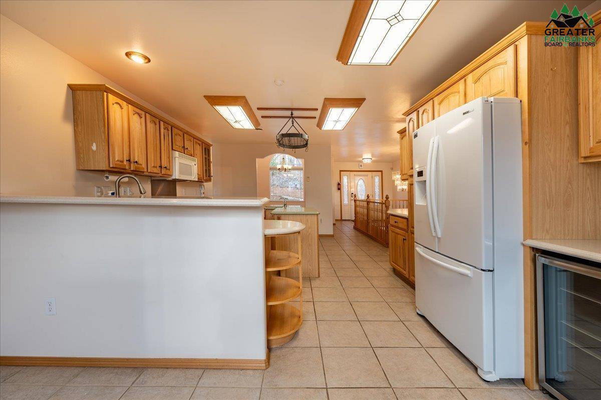 682 Lancaster Drive, Fairbanks, AK 99712