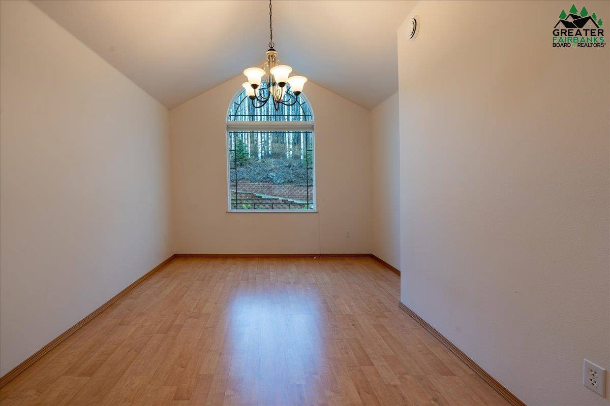 682 Lancaster Drive, Fairbanks, AK 99712