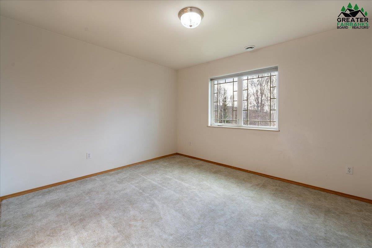 682 Lancaster Drive, Fairbanks, AK 99712