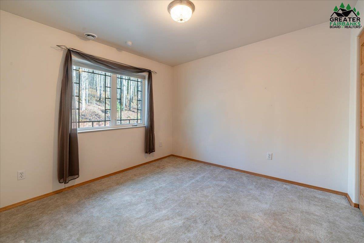 682 Lancaster Drive, Fairbanks, AK 99712