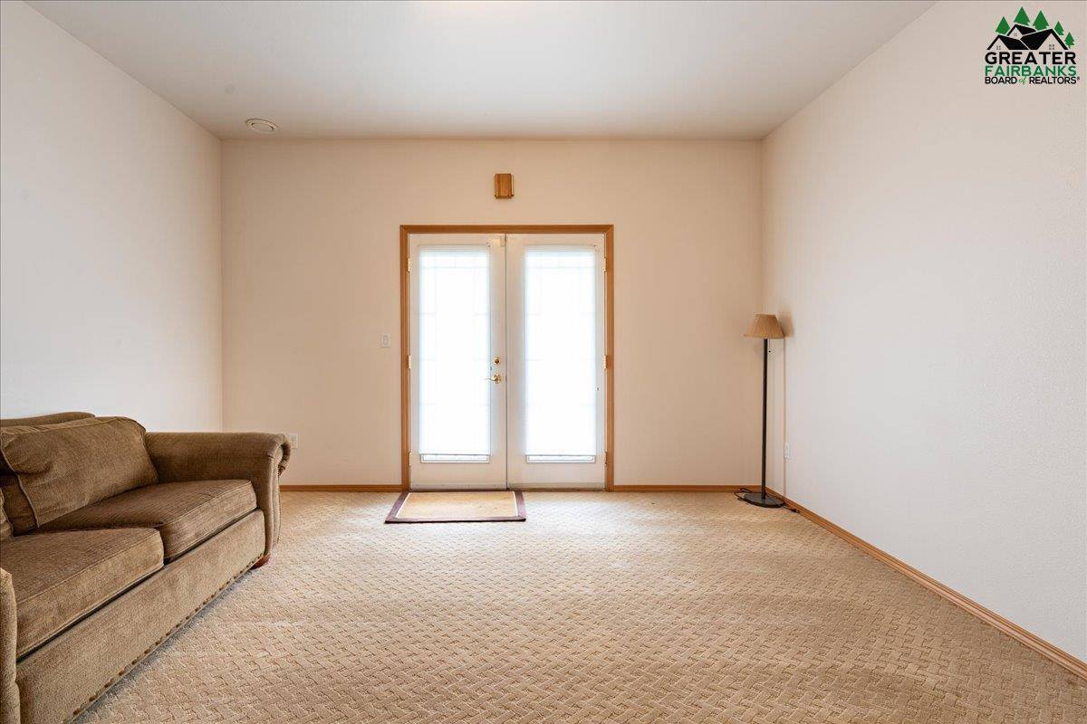 682 Lancaster Drive, Fairbanks, AK 99712