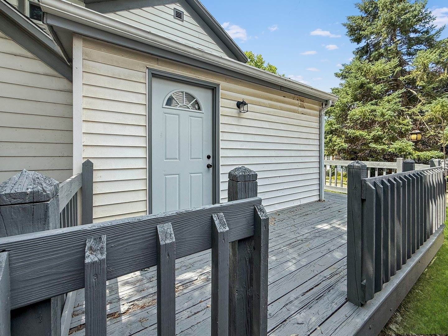 821 West Douglas Street, Freeport, IL 61032