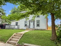 821 West Douglas Street, Freeport, IL 61032