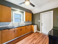 821 West Douglas Street, Freeport, IL 61032