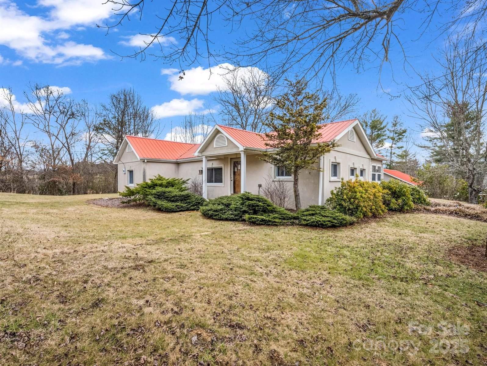 55 Settlers Trail, Mars Hill, NC 28754