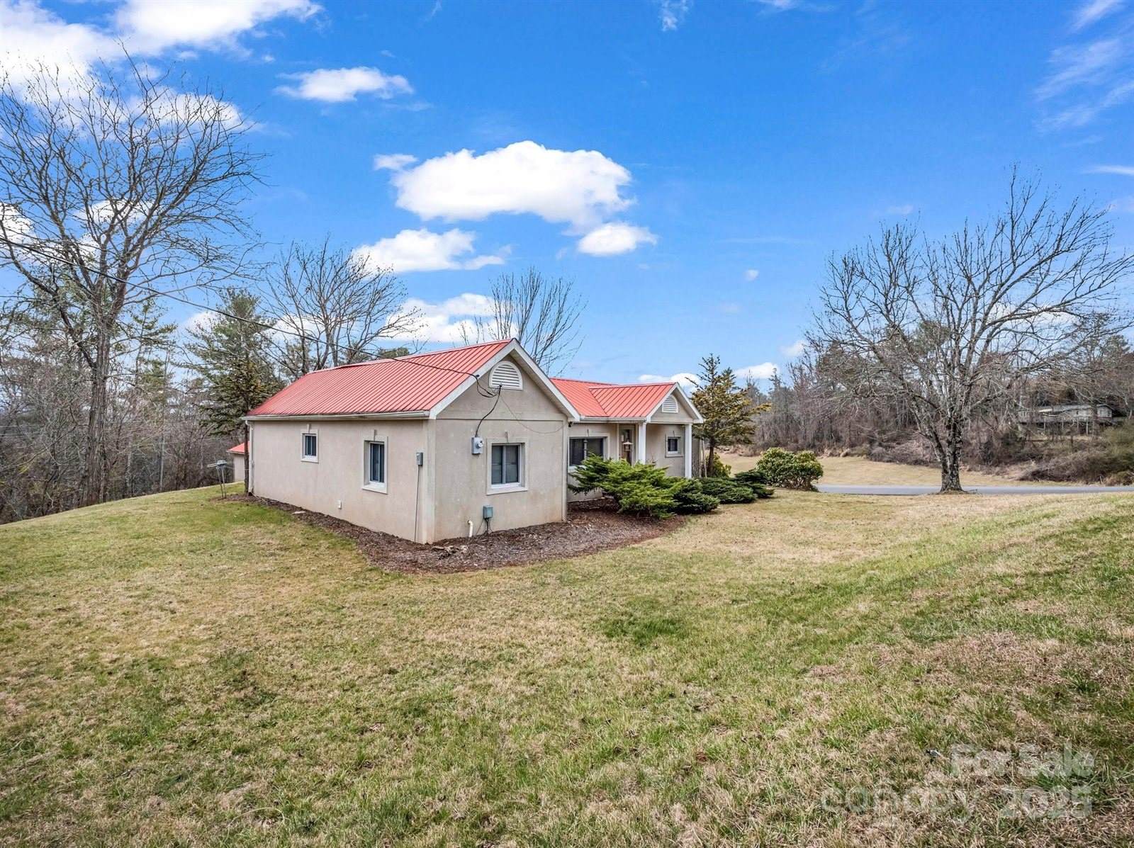 55 Settlers Trail, Mars Hill, NC 28754