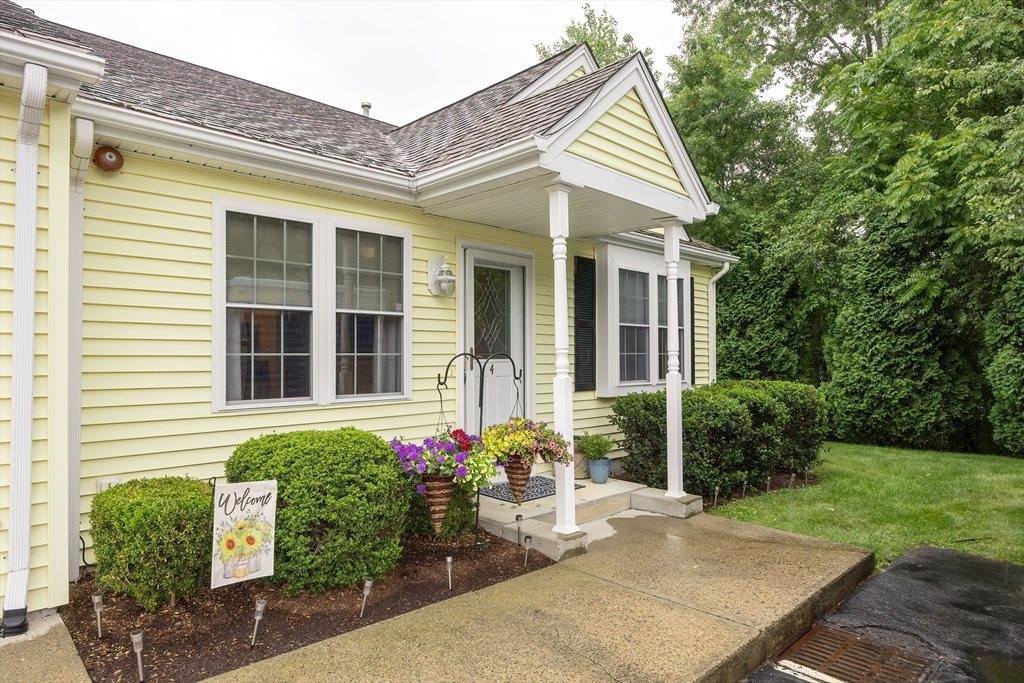 65 Bliss Ave, #4, Attleboro, MA 02703