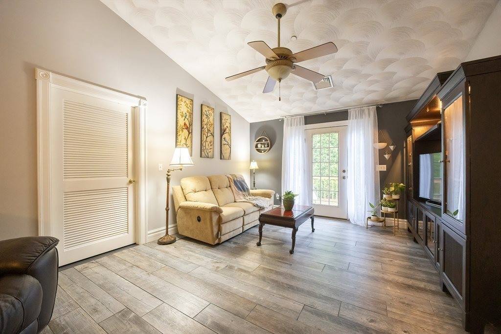 65 Bliss Ave, #4, Attleboro, MA 02703