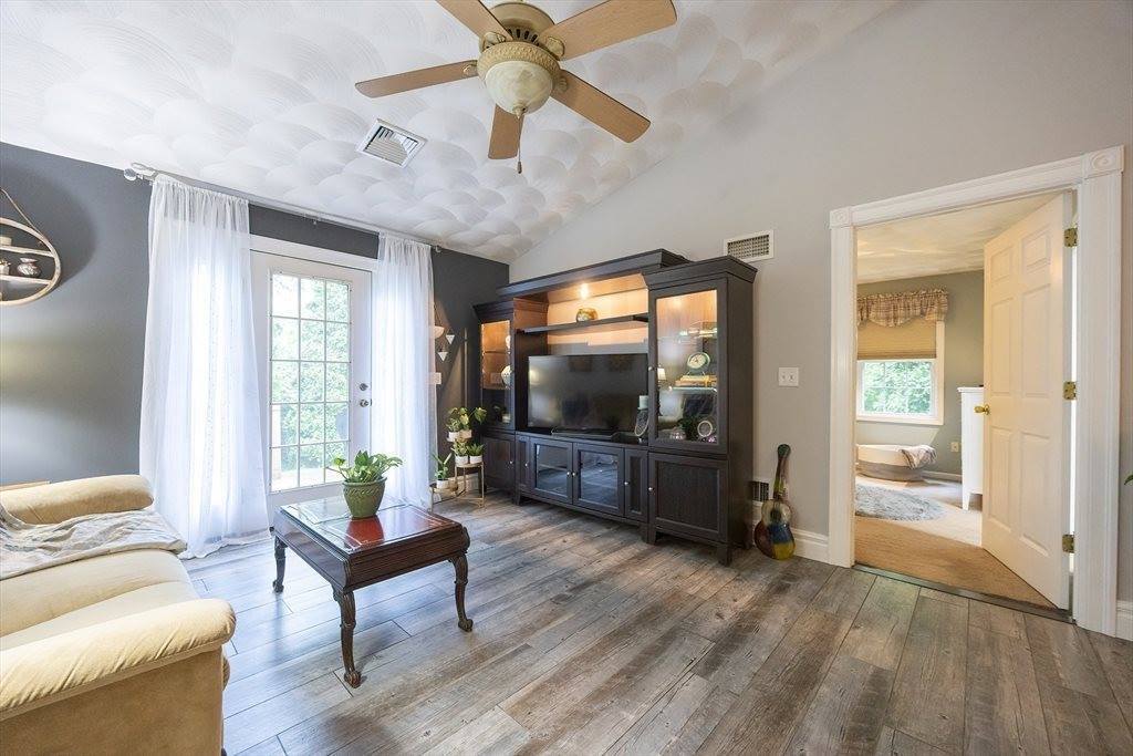 65 Bliss Ave, #4, Attleboro, MA 02703