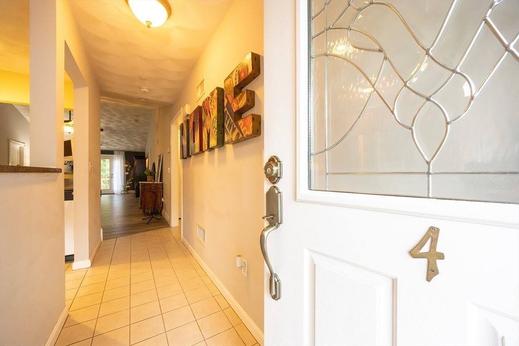 65 Bliss Ave, #4, Attleboro, MA 02703