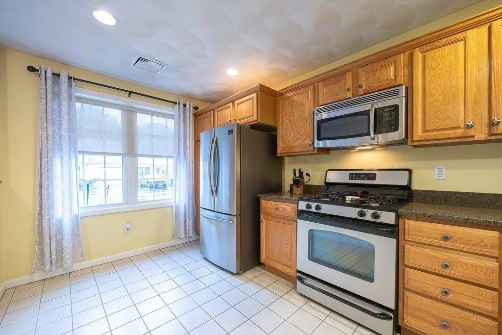 65 Bliss Ave, #4, Attleboro, MA 02703