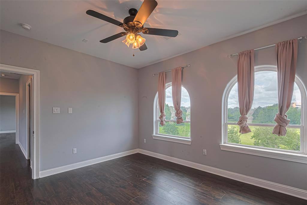 2602 Avenue L, Santa Fe, TX 77510