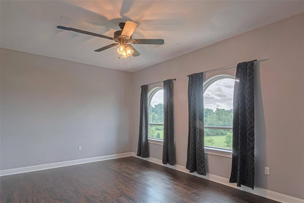 2602 Avenue L, Santa Fe, TX 77510