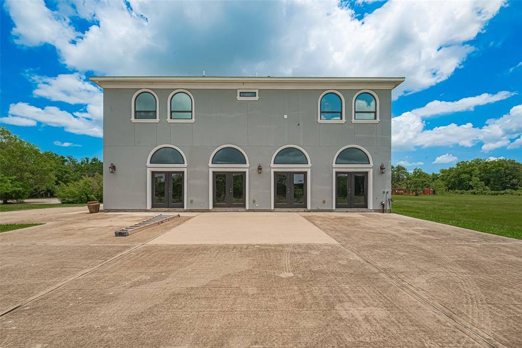 2602 Avenue L, Santa Fe, TX 77510