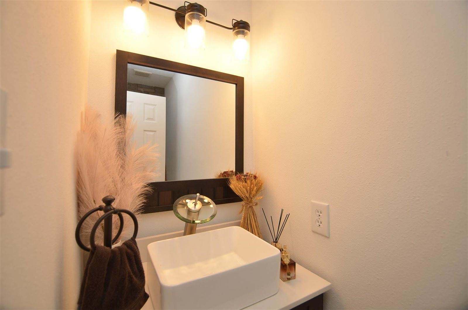 3219 Castlewind Drive, Katy, TX 77450