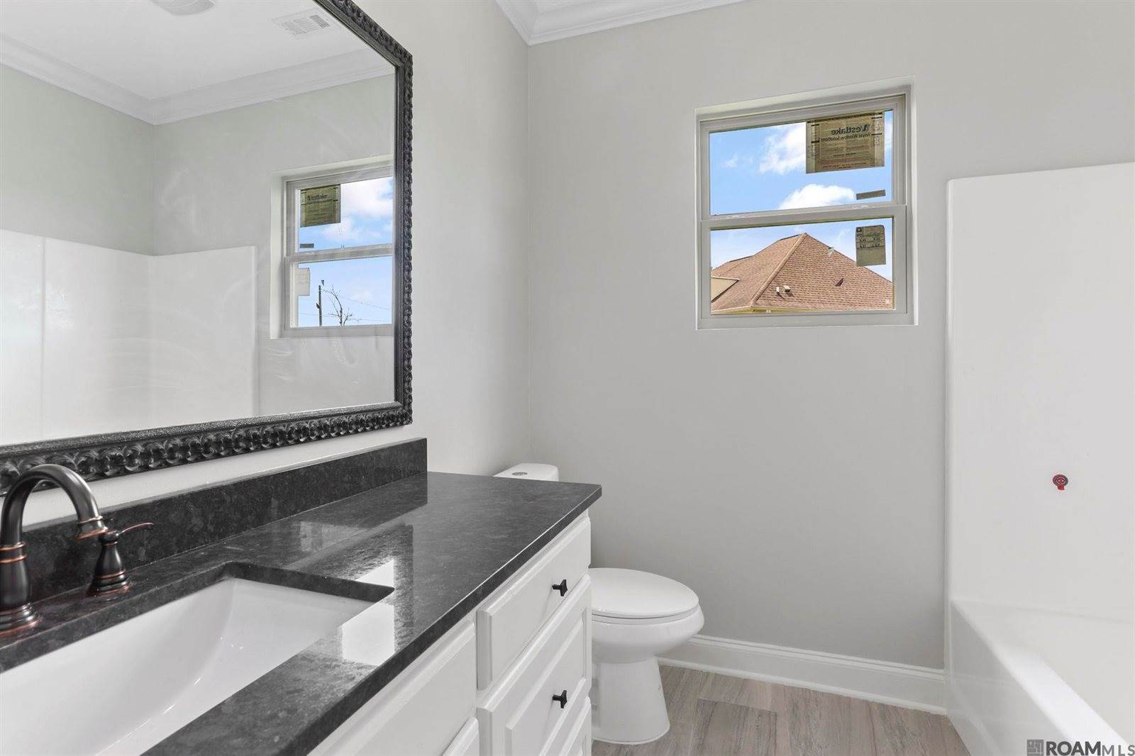 16520 Orchard Way Dr, Prairieville, LA 70769