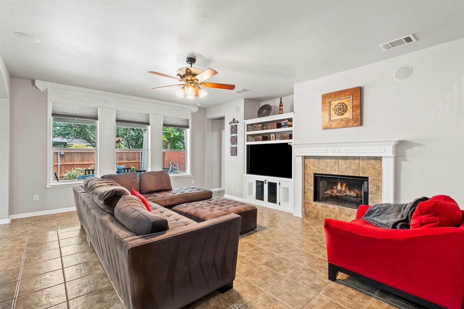 1600 Grand Falls Dr, Cedar Park, TX 78613