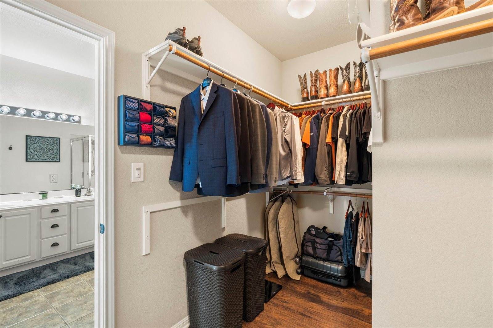 1600 Grand Falls Dr, Cedar Park, TX 78613