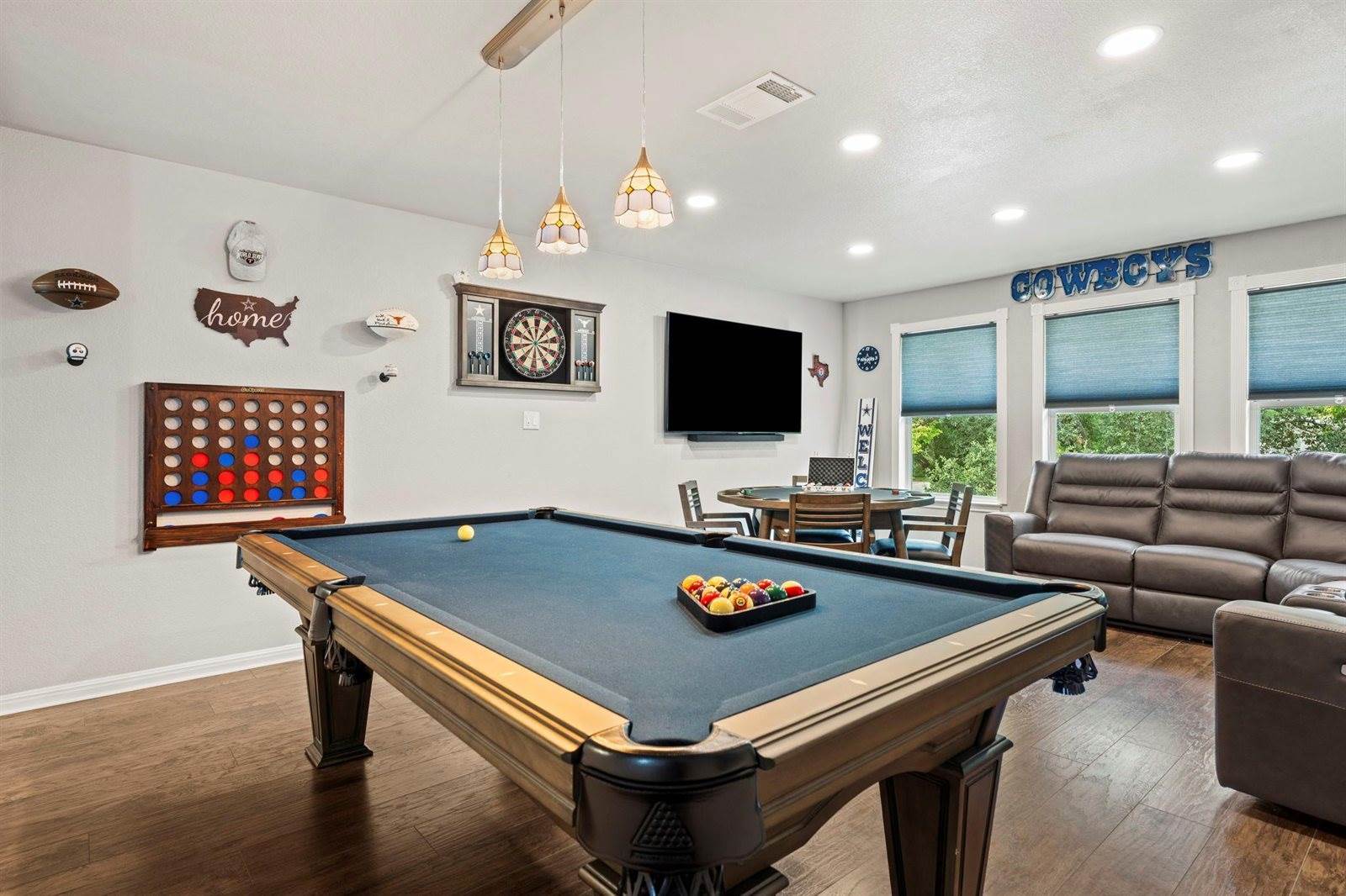 1600 Grand Falls Dr, Cedar Park, TX 78613