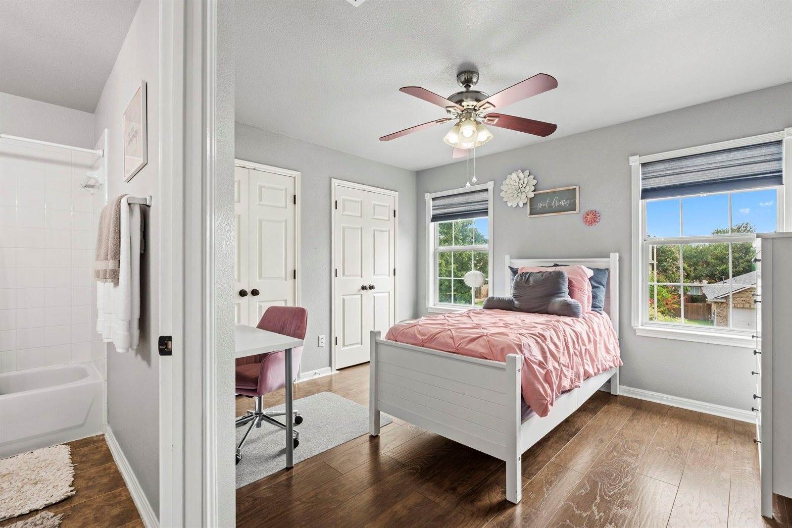 1600 Grand Falls Dr, Cedar Park, TX 78613