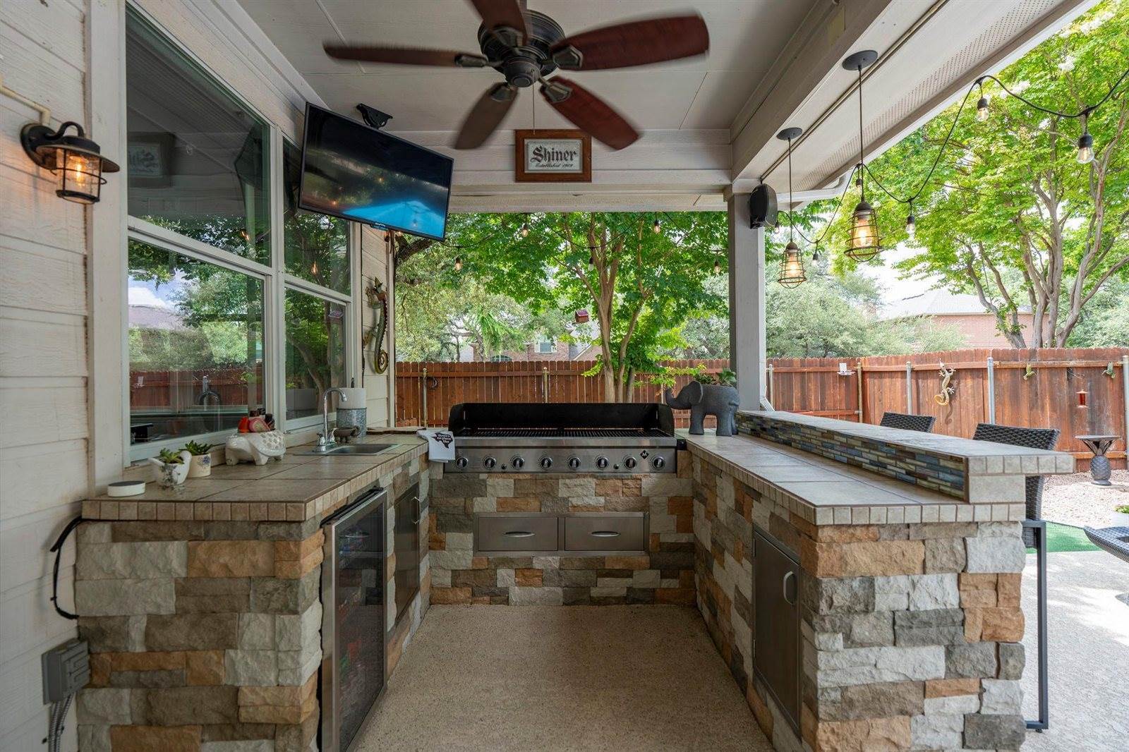 1600 Grand Falls Dr, Cedar Park, TX 78613