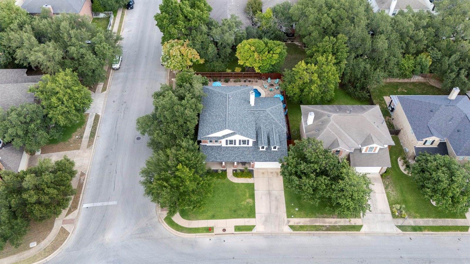 1600 Grand Falls Dr, Cedar Park, TX 78613