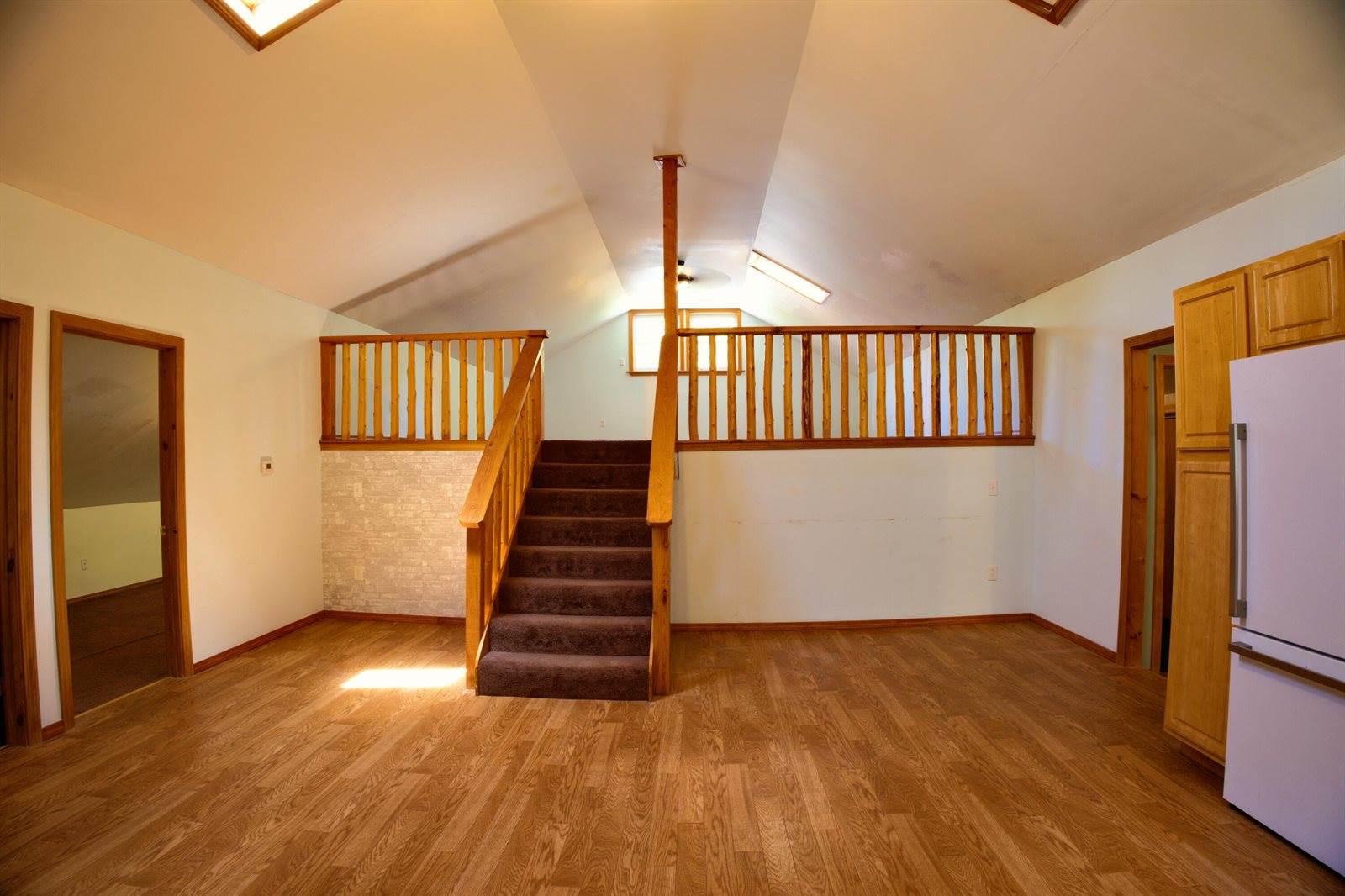 199 Middle Road, Bradford, ME 04410