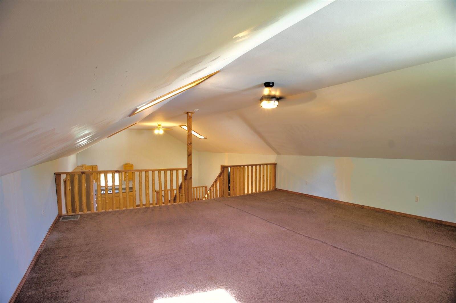 199 Middle Road, Bradford, ME 04410