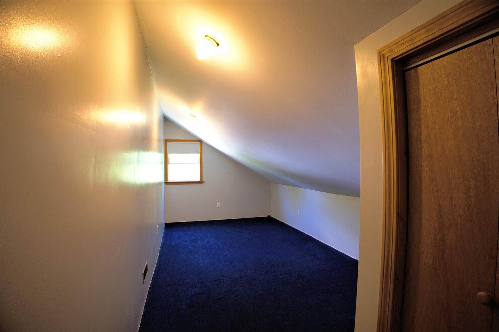 199 Middle Road, Bradford, ME 04410