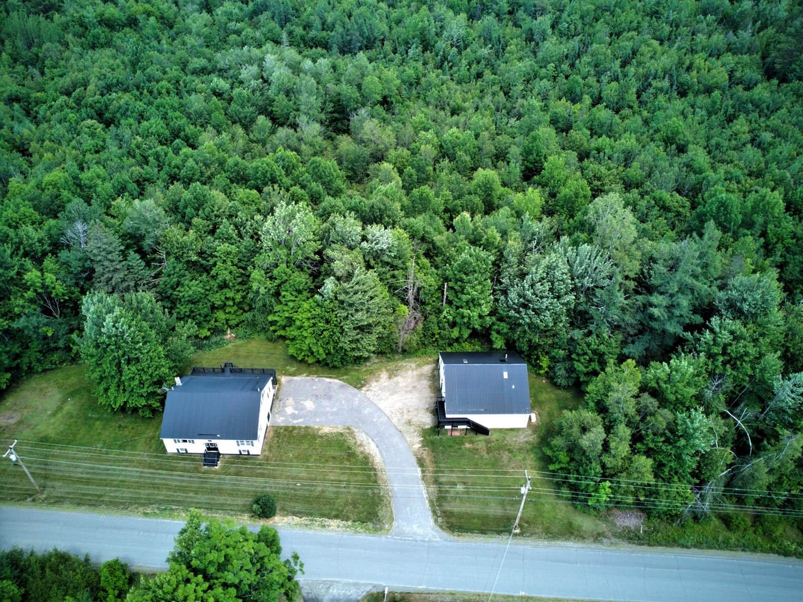 199 Middle Road, Bradford, ME 04410