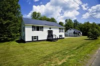 199 Middle Road, Bradford, ME 04410